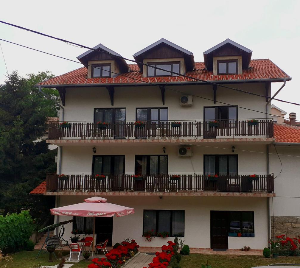 Apartmani "Vila Jelena" Arandjelovac Exterior photo